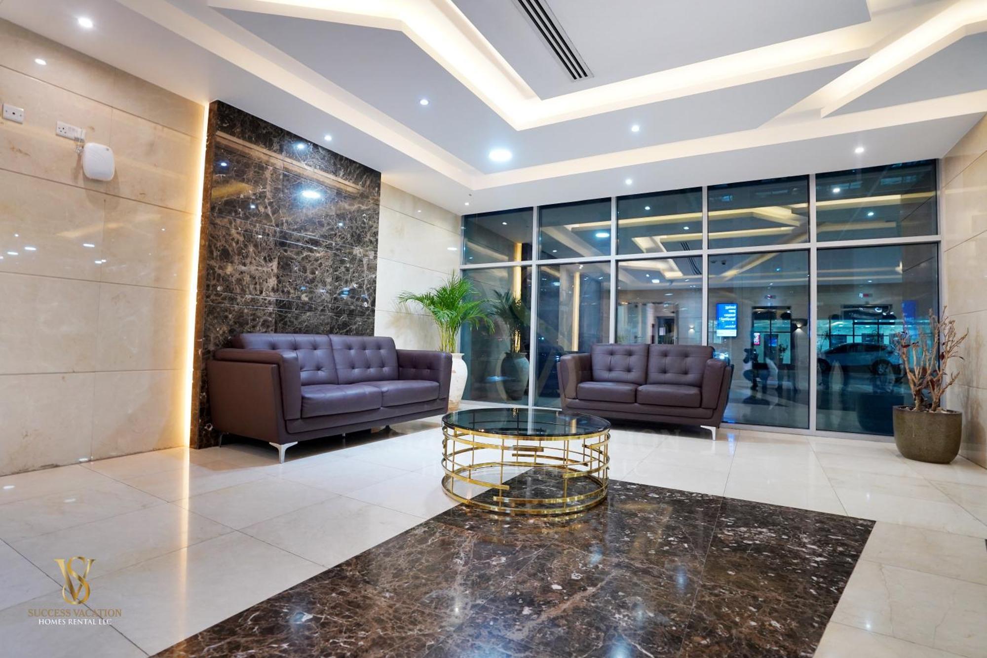 Success Luxury Apartment - 5 Min Away Marina Corniche - Free Housekeeping Provided Everyday-24-7 Staff Available For Services Dubai Exterior photo